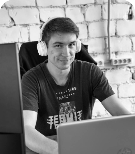 Андрей Иларионов